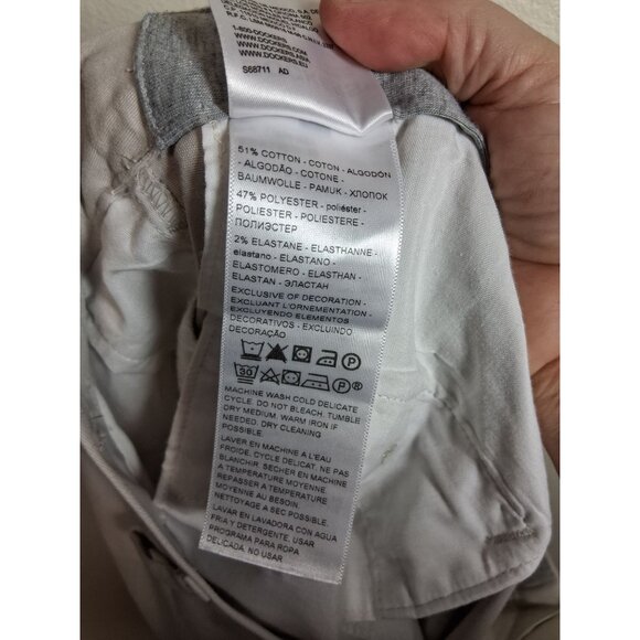 NWT Dockers Khaki Pants Relaxed Fit Men's Size 42x32 - Picture 9 of 9